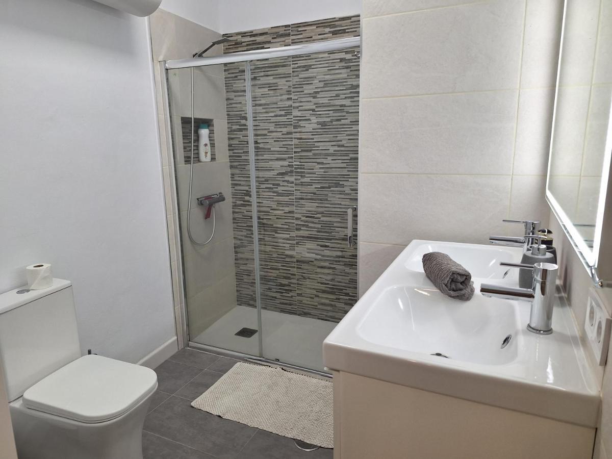 Habitacion Con Bano Privado En Un Piso Con Familia Санта-Крус-де-ла-Пальма Екстер'єр фото